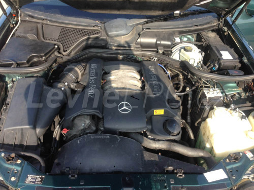 Mercedes E320 LPG - Motor